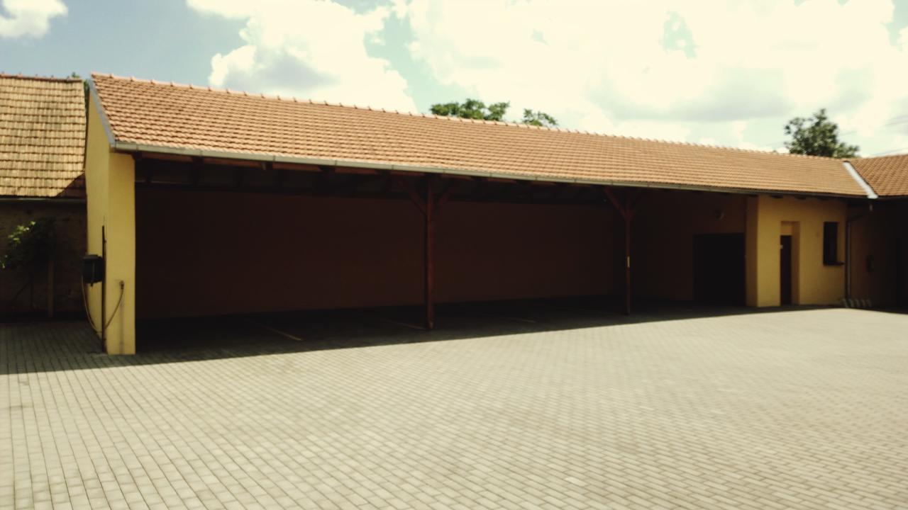 Hotel Sedlecky Dvur Sedlec  Exterior foto